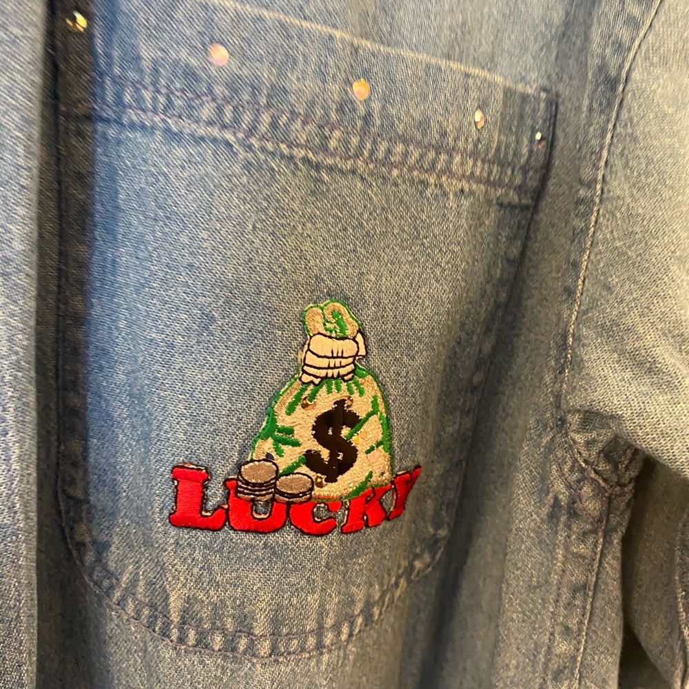 🦋 Get Lucky 🦋 - Picture 3 of 6